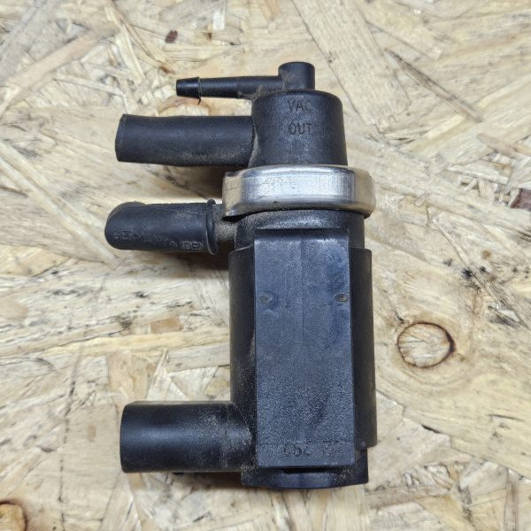 Audi turbo solenoid 059906627B