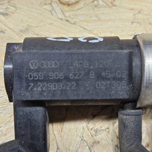 Audi turbo solenoid 059906627B