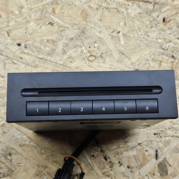 20251201_142603 Mercedes-Benz CD box A2118706189