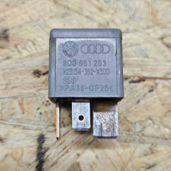 20251201_144055 Relee 8D0951253