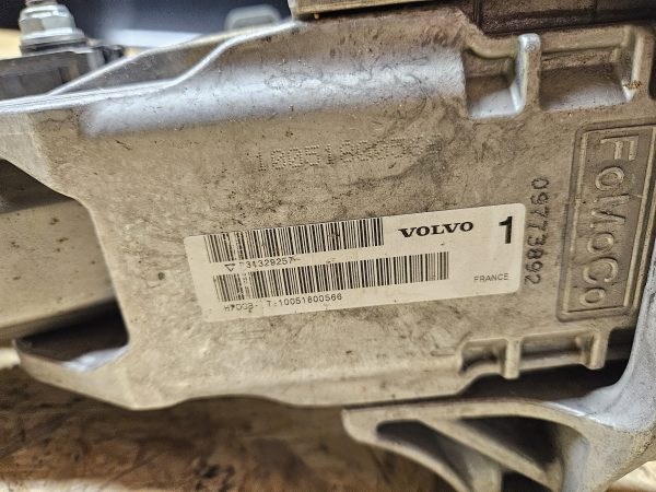Volvo XC60 roolisammas P31329257
