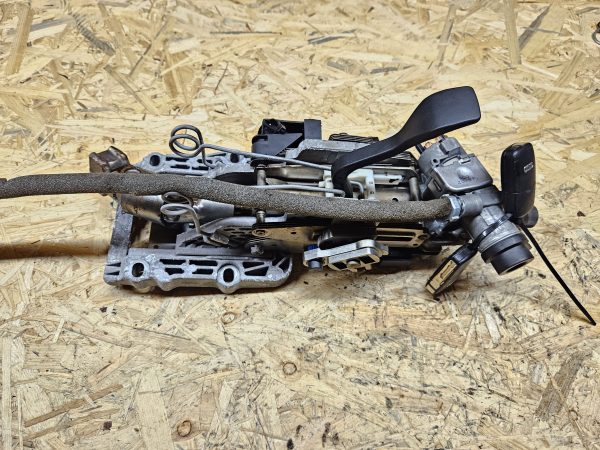 Audi roolisammas 4B0419502E