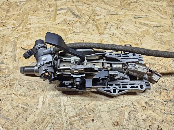 Audi roolisammas 4B0419502E