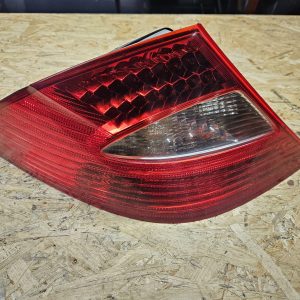 Mercedes-Benz CLS tagatuli vasak A2198200164