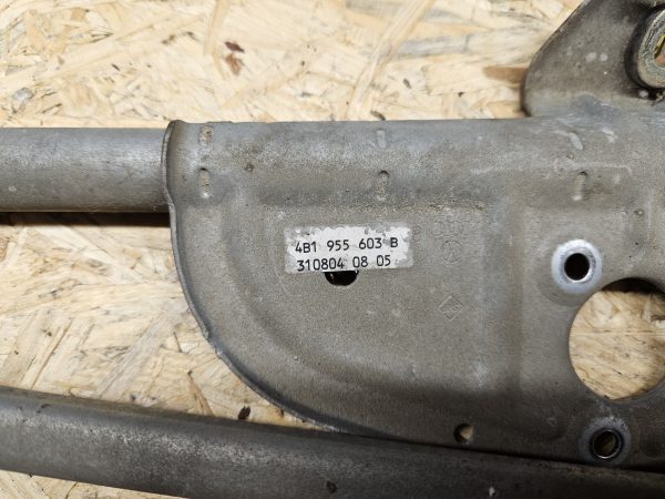 Audi kojamehe hoovastik 4B1955603B