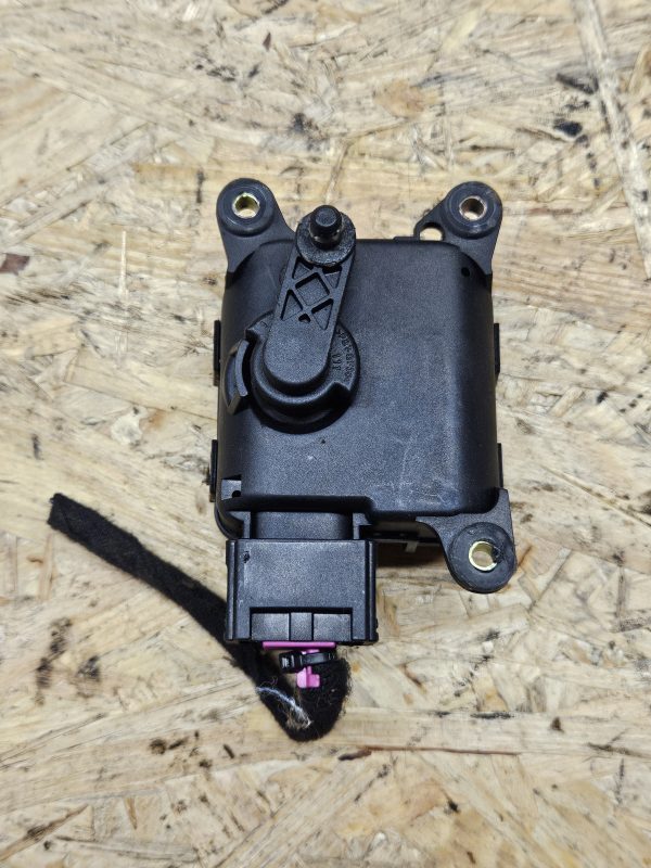 Audi ventilatsiooni mootor 4B1820511L