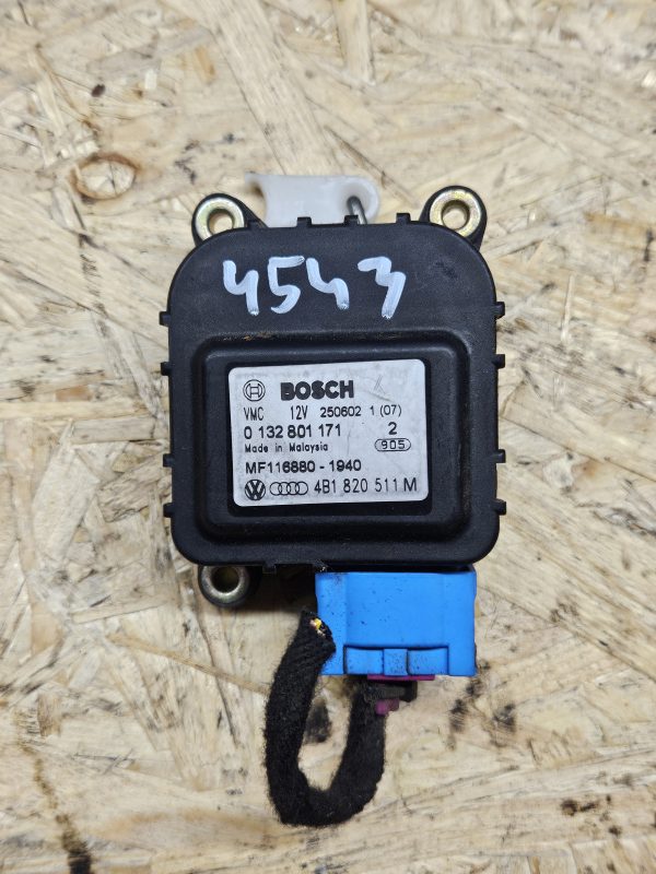 Audi ventilatsiooni mootor 4B1820511M