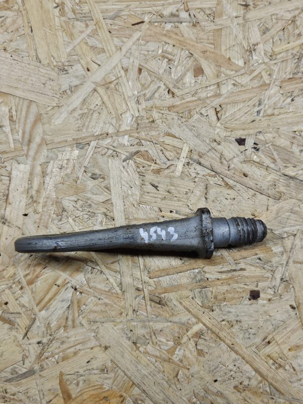 Audi puksiirkonks 4B0805616A