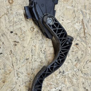 Audi gaasipedaal 8D1723523M