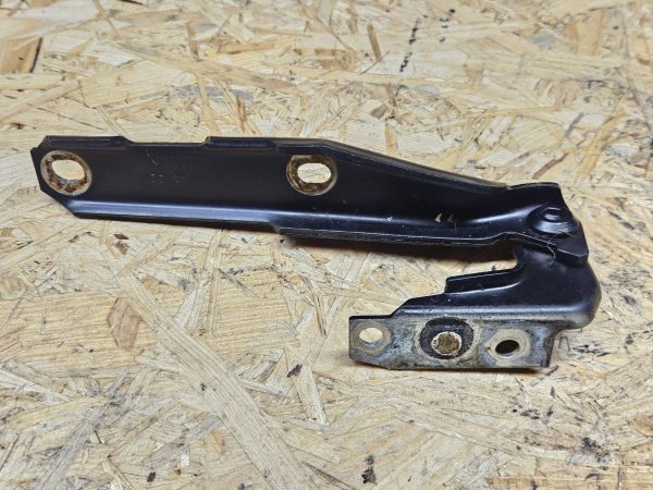 Audi kapoti hing 4B0823302D