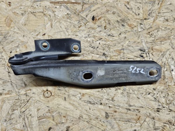 Audi kapoti hing 4B0823301D