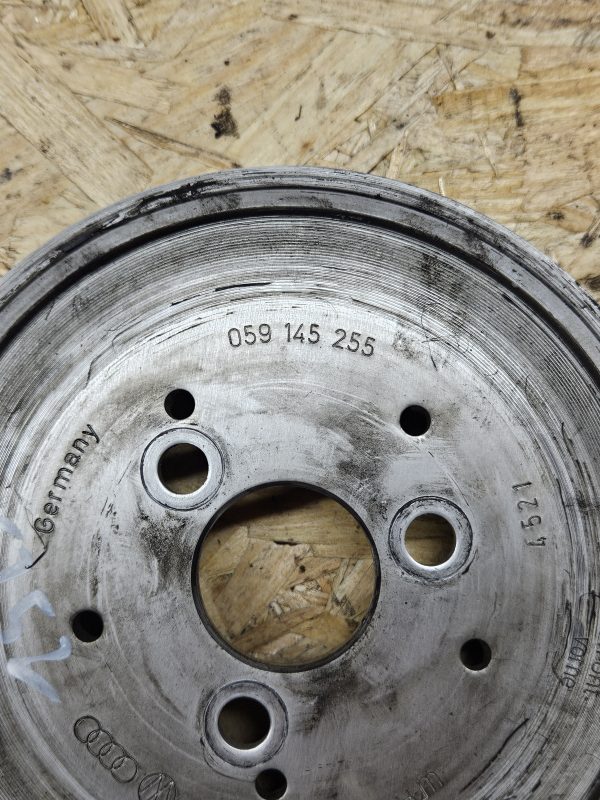 Audi roolivõimendi rihmaratas 059145255