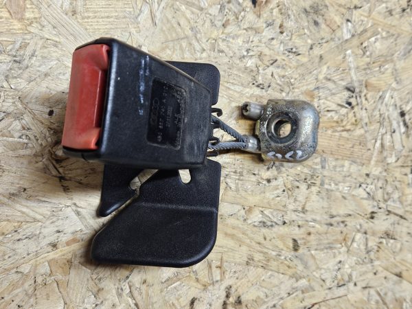 Audi turvavöö vastus 4B0857740A
