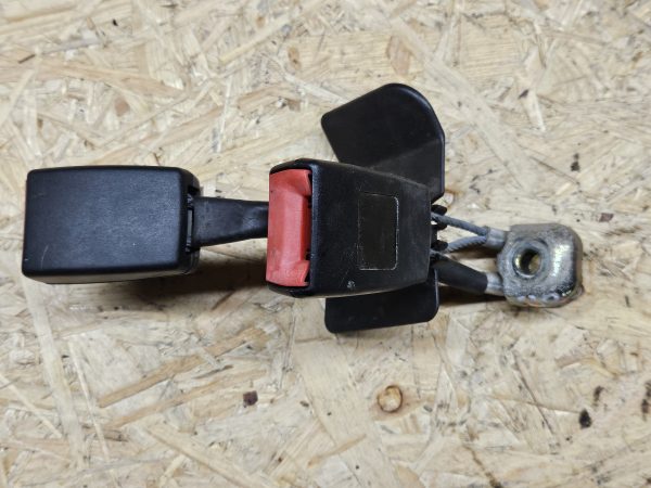 Audi turvavöö vastus 8D0857739D