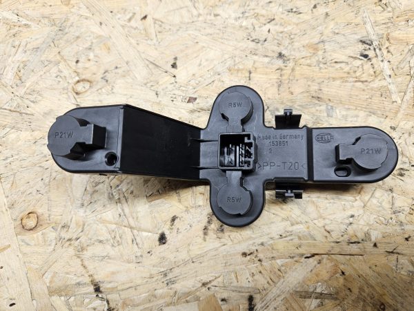 Volvo tagatule sokkel 153851