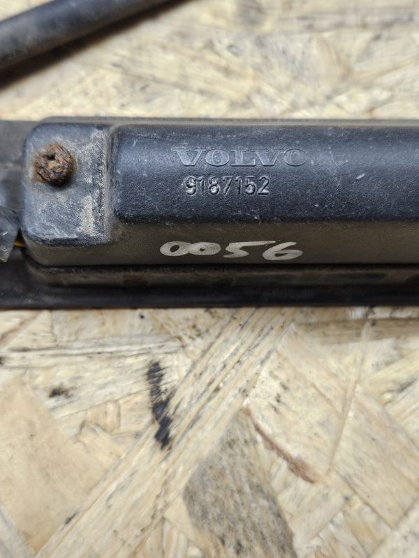 Volvo S60 tagaluugi lüliti 9187152