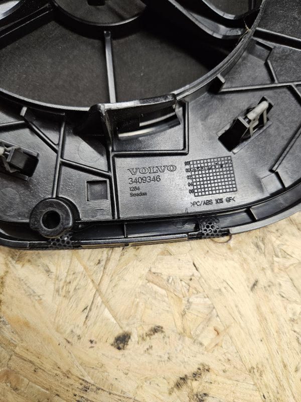 Volvo armatuuri kõlarikate 3409346