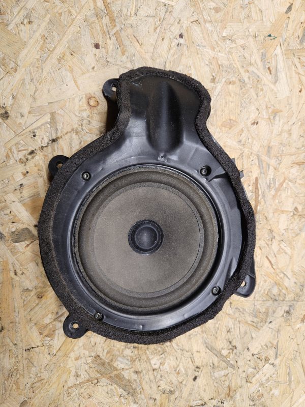 Volvo kõlar 9472754