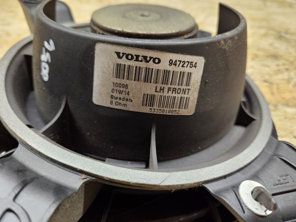 Volvo kõlar 9472754