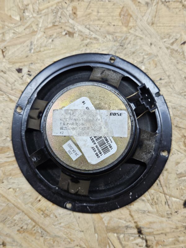 20251202_131141 Audi Bose kõlar 4F0035411A