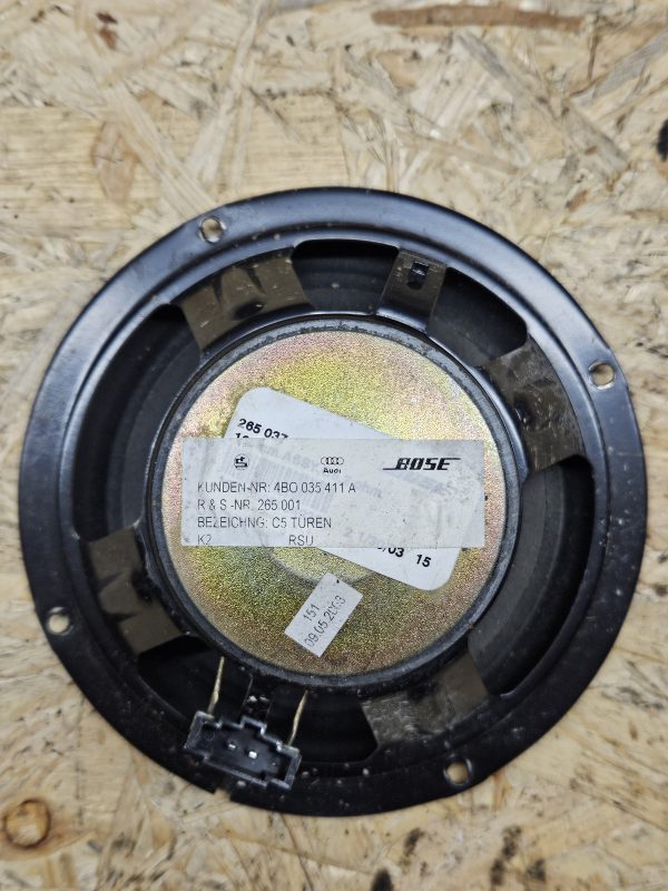 20251202_131224 Audi Bose kõlar 4F0035411A