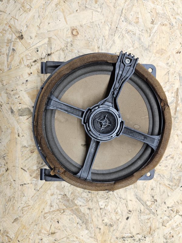 20251202_132144 Volvo kõlar 8633574