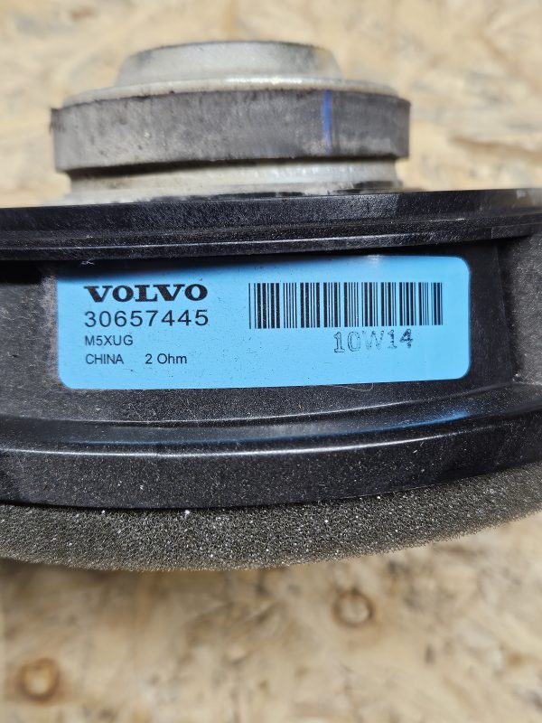 20251202_132551 Volvo kõlar 30657445