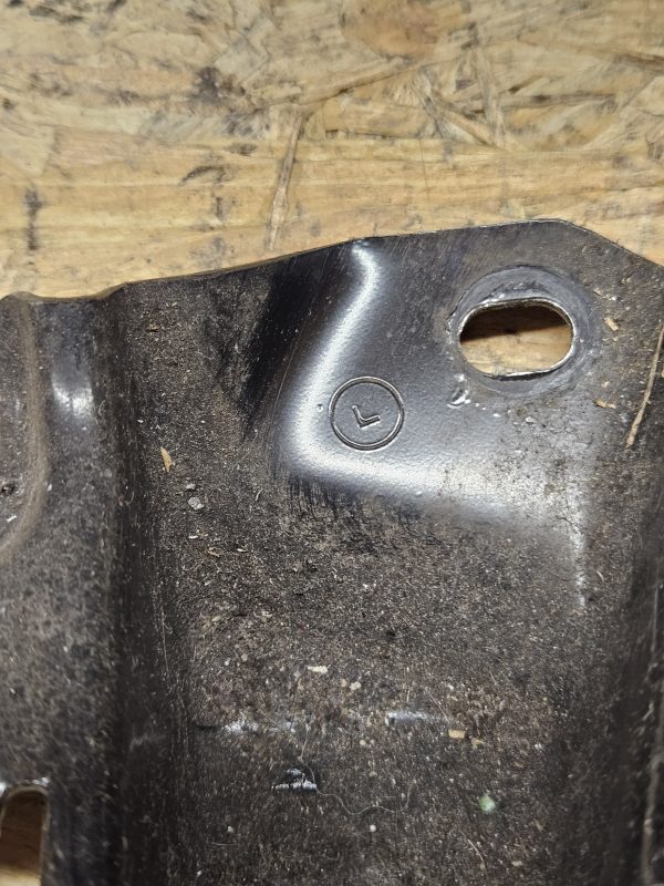 Toyota ISOFIX kinnitus vasak