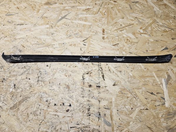 Volvo XC60 klaasiliist 30784797