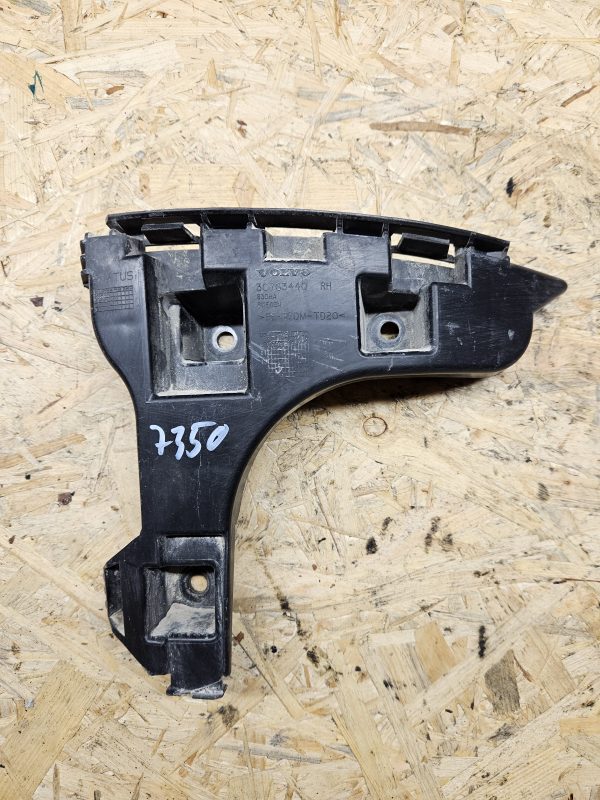 Volvo XC60 tagumise kaitseraua kinnitus 30763440