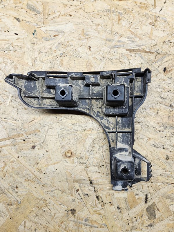 Volvo XC60 tagumise kaitseraua kinnitus 30763440