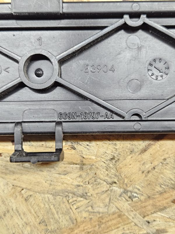 Volvo salongifiltri kate 6G9N-18797-AA