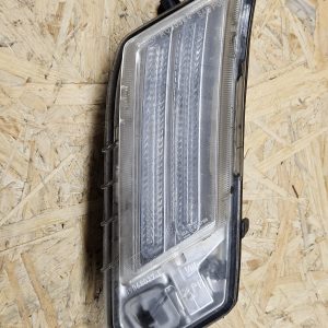 Volvo XC60 päevasõidu tuli vasak 89068027-F