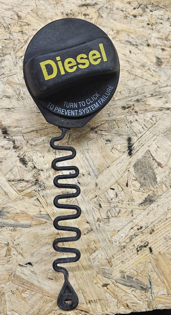 20251215_083329 Volvo kütusepaagi kork