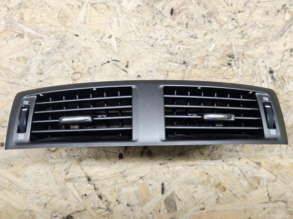 Lexus IS ventilatsiooni restid 55670-53010