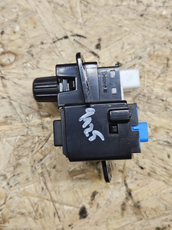 20251215_090050 Lexus lülitid 55438-53040