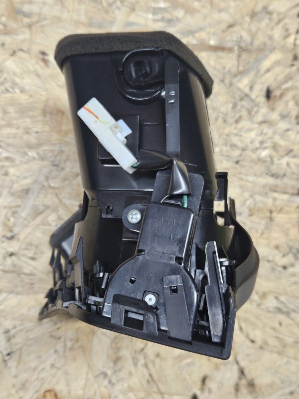 20251215_090211 Lexus ventilatsiooni rest 55650-53040