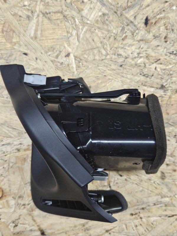 20251215_090218 Lexus ventilatsiooni rest 55650-53040