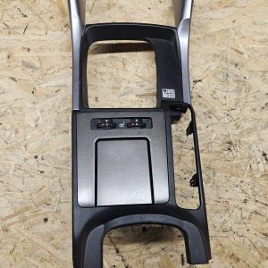 20251215_090346 Lexus IS topsihoidja 55620-53030