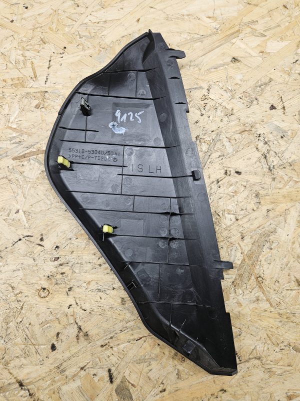 20251215_090441 Lexus IS armatuuri otsakate 55318-53040