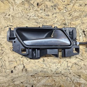 20251215_093117 Citroen ukse käepide A006AB01