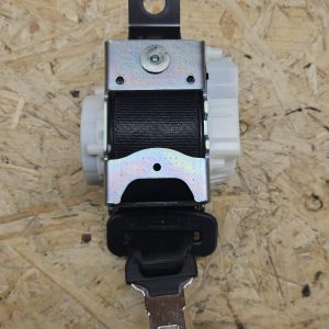 20251215_094403 Ciroen Berlingo turvavöö 34198419B