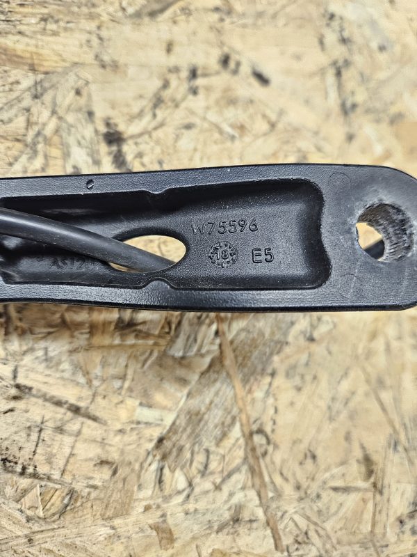 20251215_095105 Citroen Berlingo kojamehe vars W75596