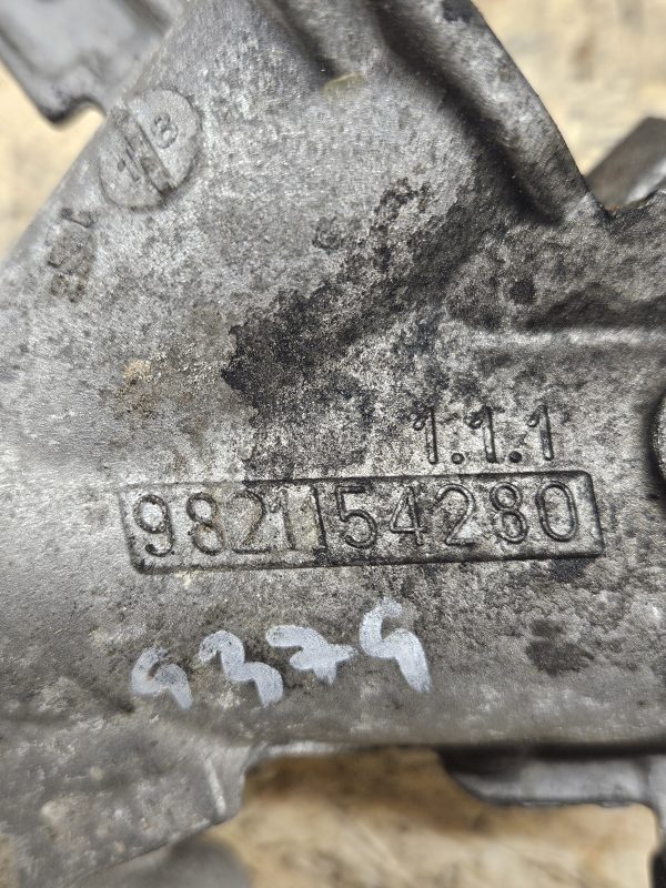 Citroen sisselaske osa 9821154280