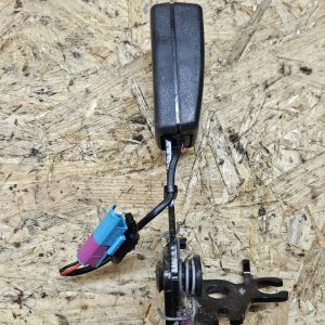 20251215_152432 Volvo turvavöö vastus 34019471