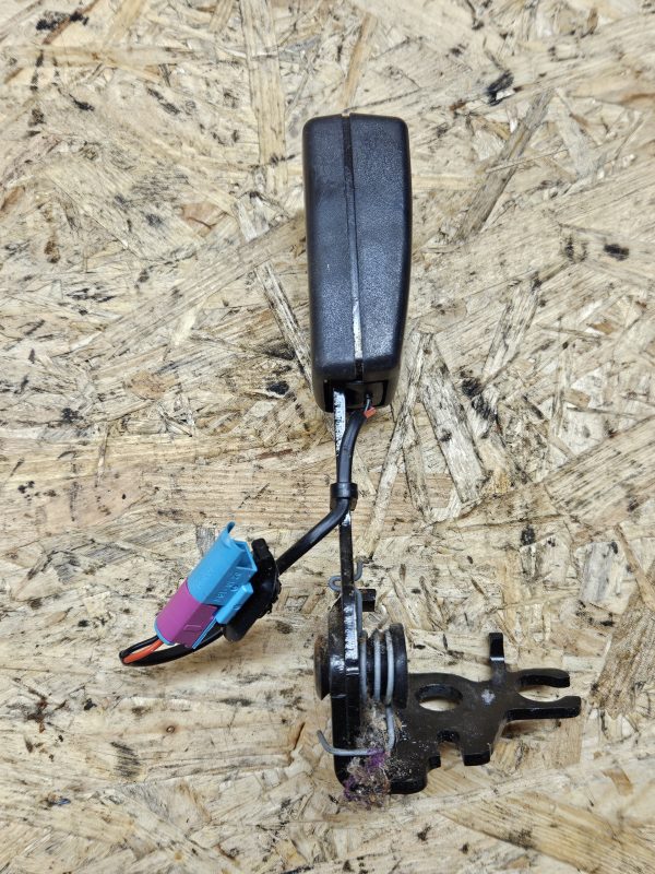 Volvo turvavöö vastus 34019471