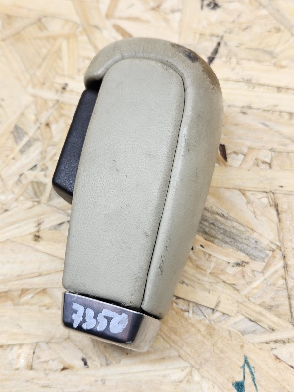 Volvo XC60 käigukangi nupp