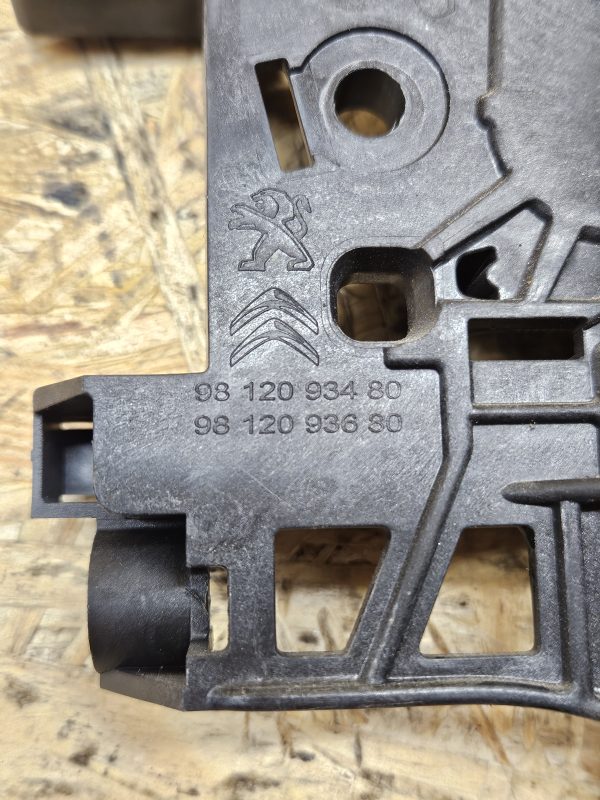 Citroen Berlingo lükandukse käepide 9812093480