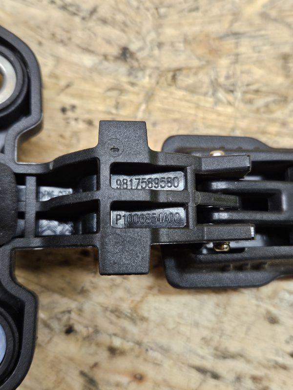 20251216_153949 Citroen Berlingo akna hing 9817589580