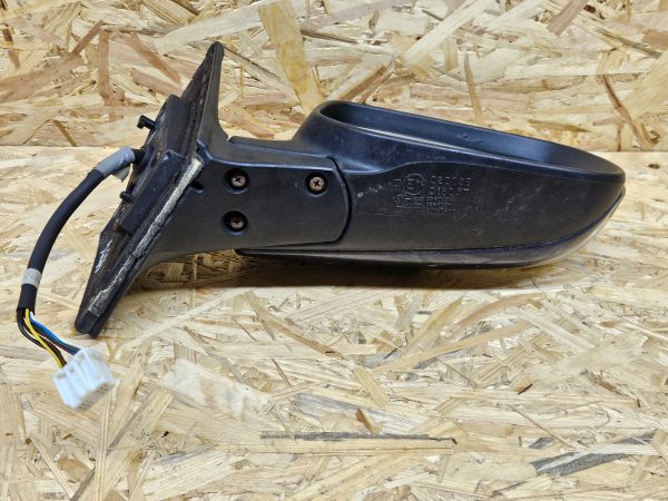 20251217_084040 Toyota Avensis küljepeegel parem